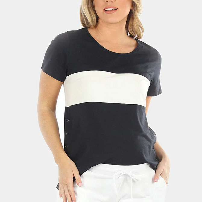 Tshirt with navy and white strips.
