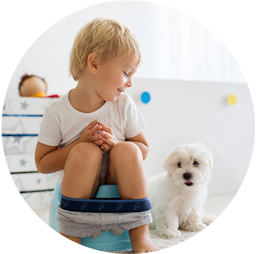 kid on potty